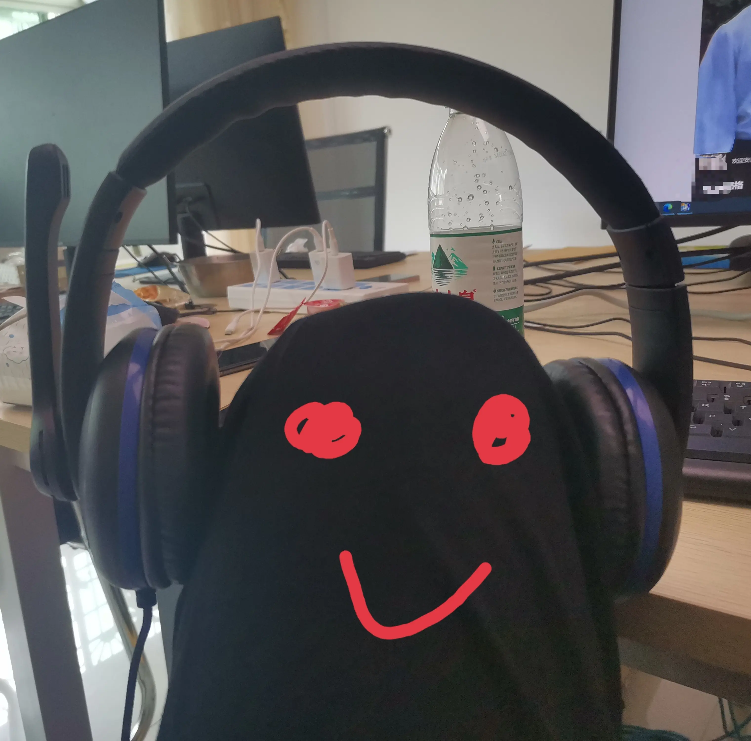 摸鱼.webp 摸鱼.webp